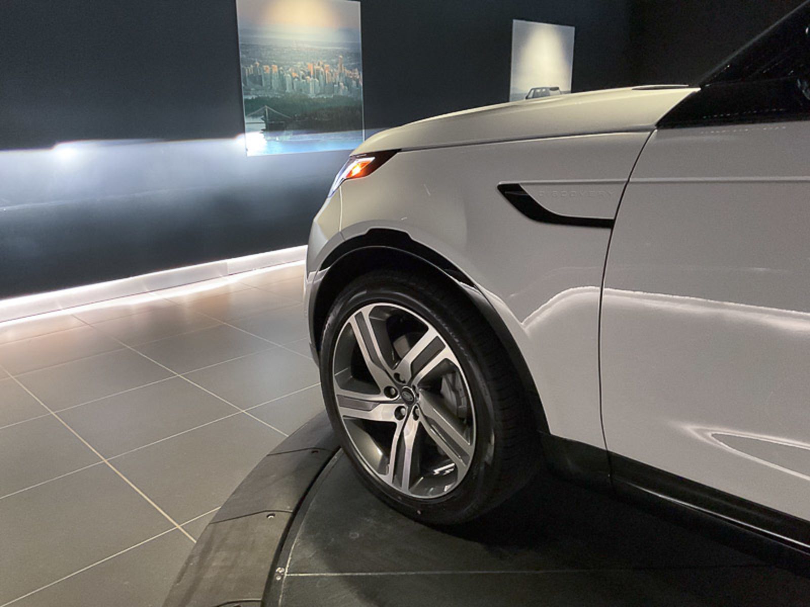 2024 Land Rover Discovery Dynamic SE, Vancouver, Cash