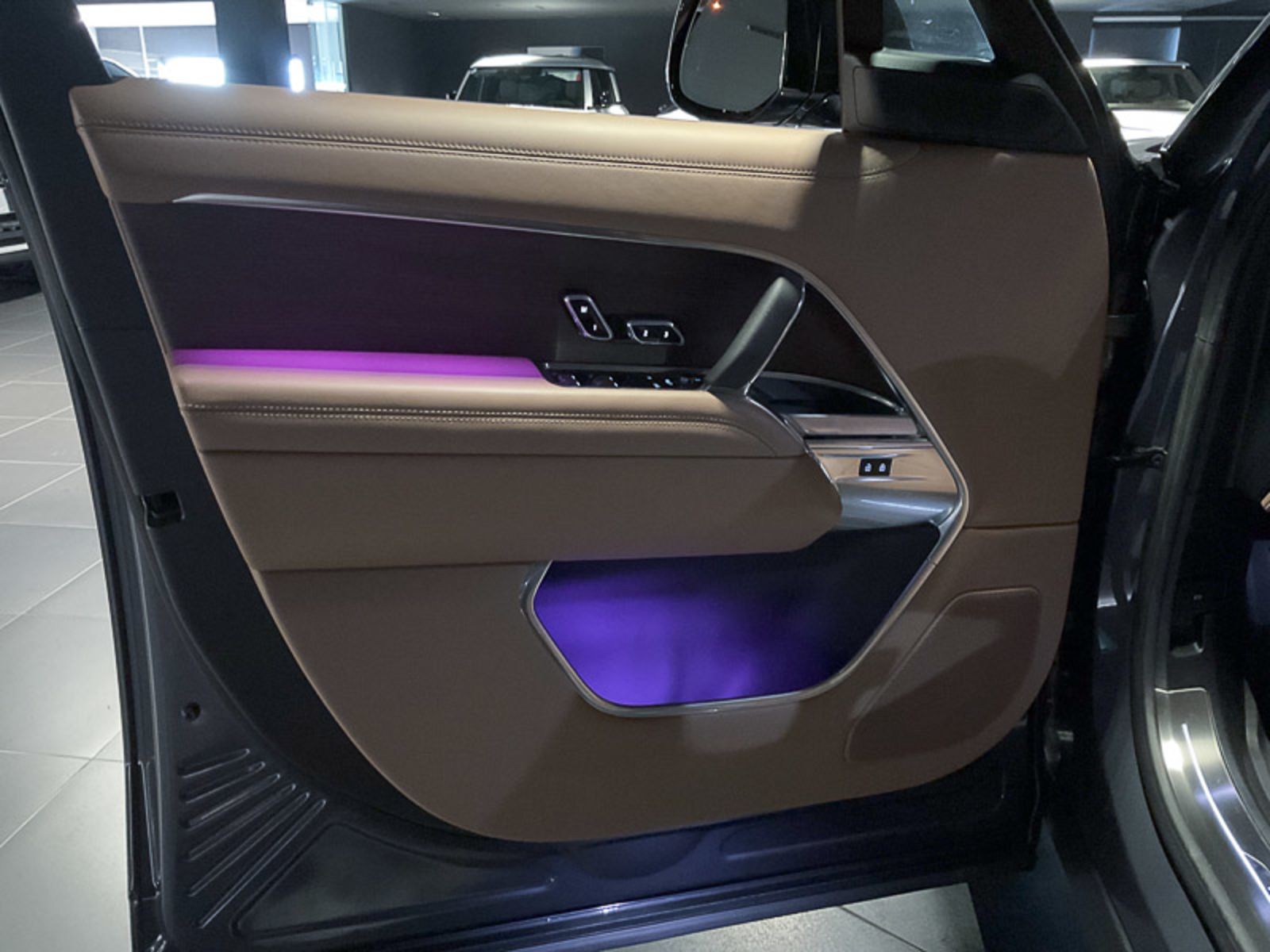 2024 Land Rover Range Rover SE, Vancouver, Cash
