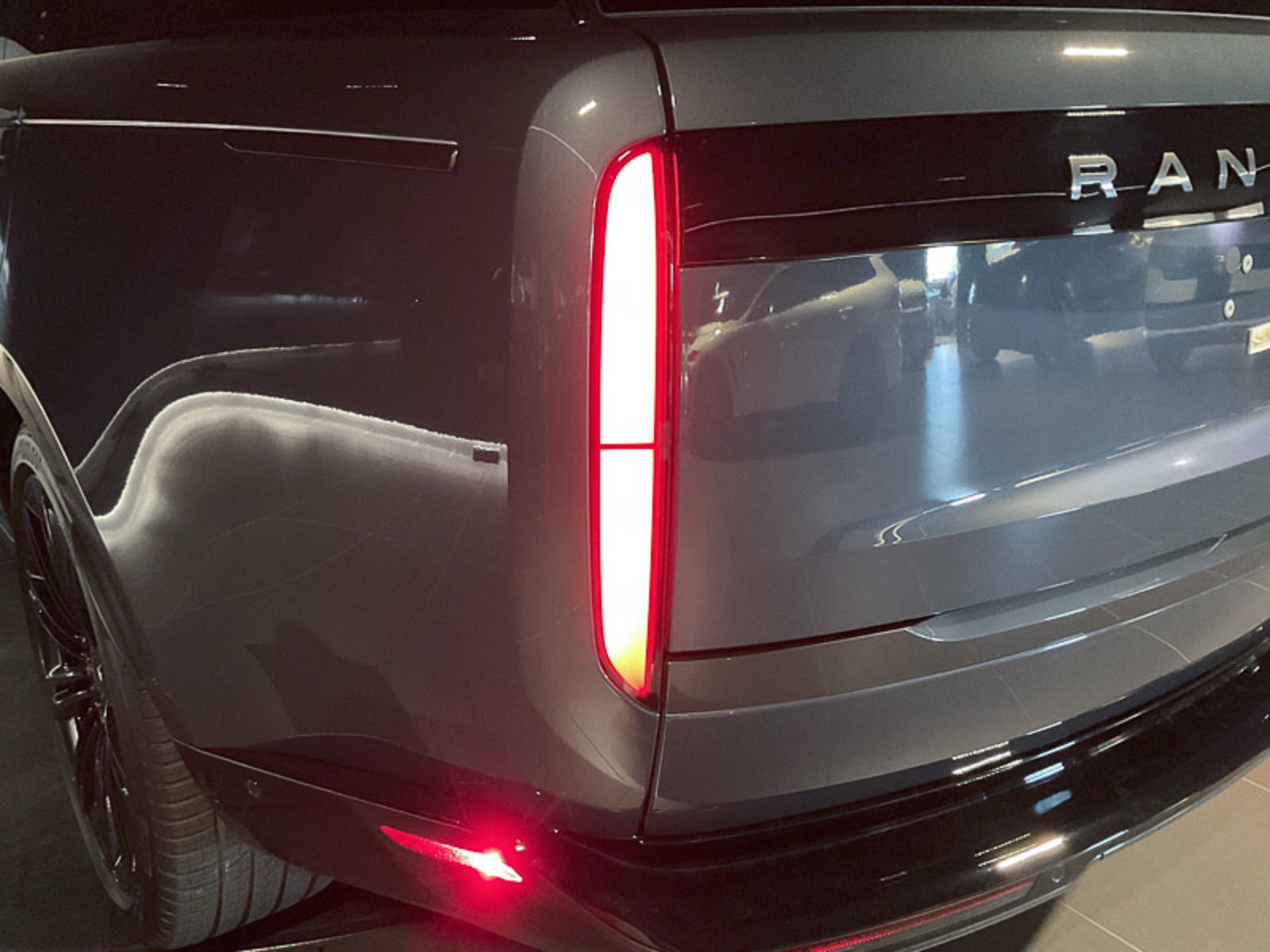 2024 Land Rover Range Rover SE, Vancouver, Cash