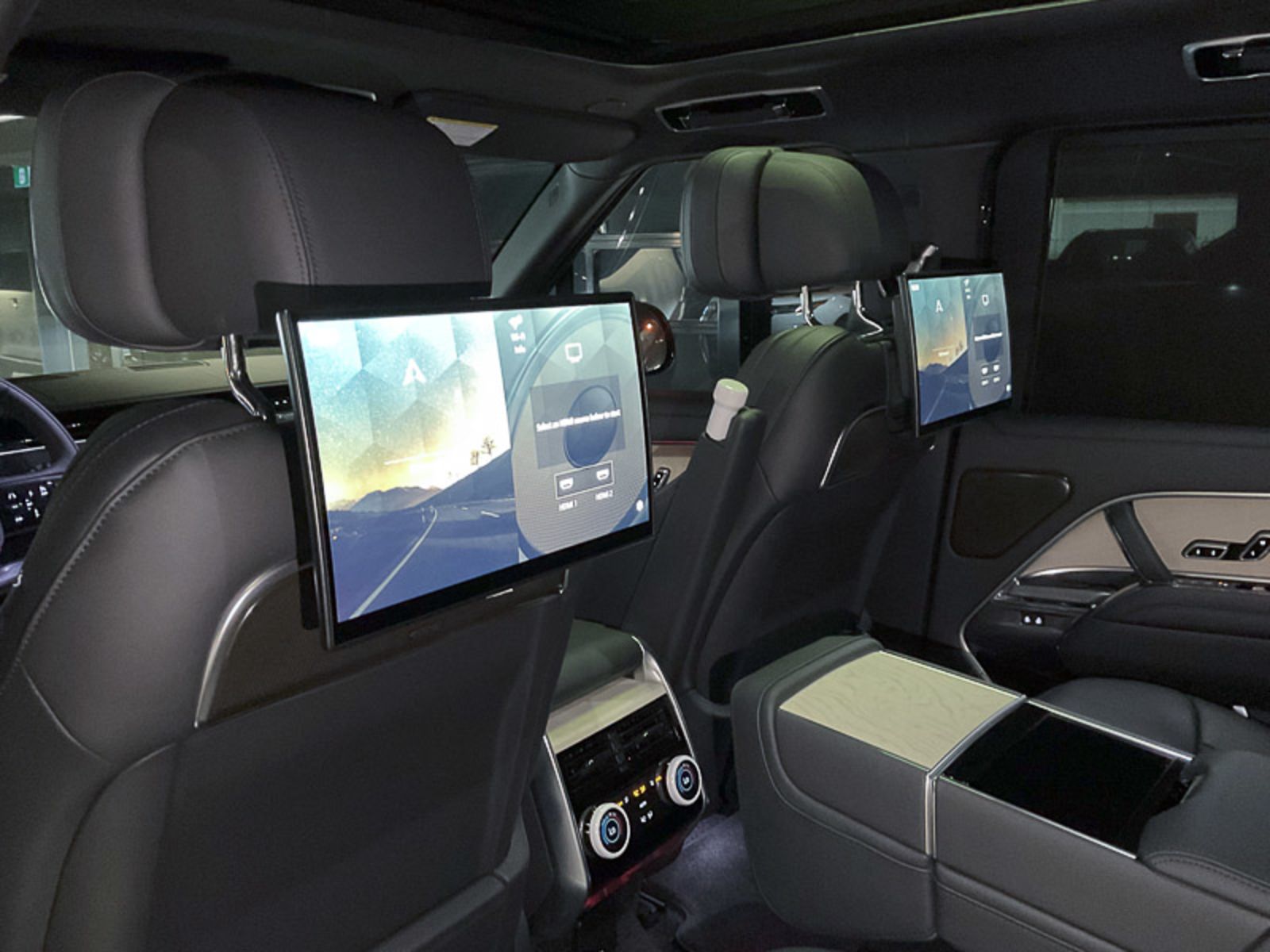 2024 Land Rover Range Rover SV, Vancouver, Cash
