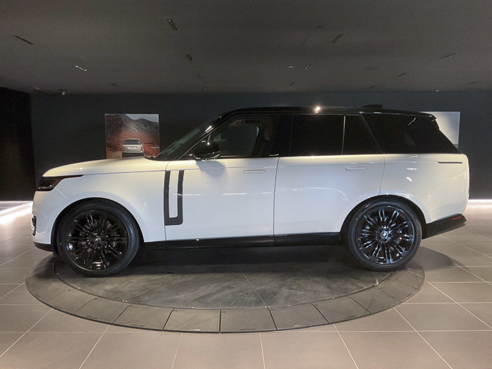 2024 Land Rover Range Rover Autobiography, Vancouver, Cash