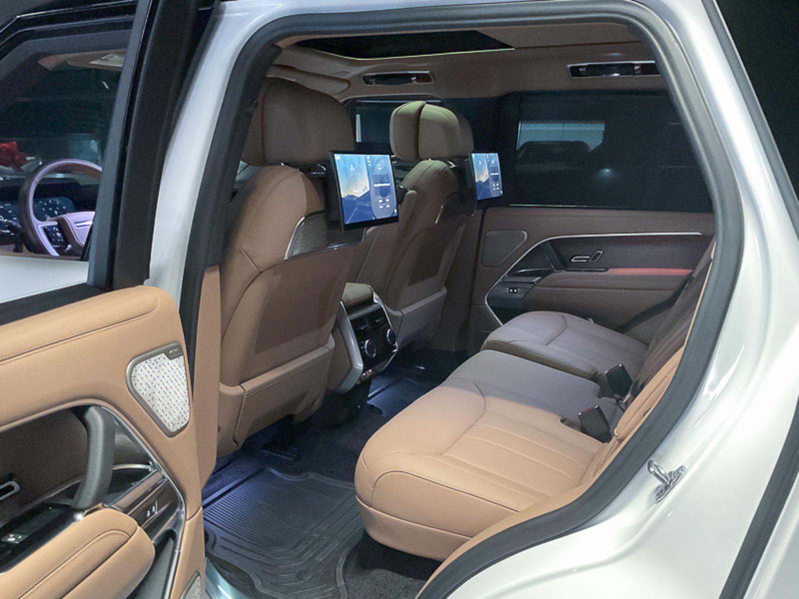 2024 Land Rover Range Rover Autobiography, Vancouver, Cash