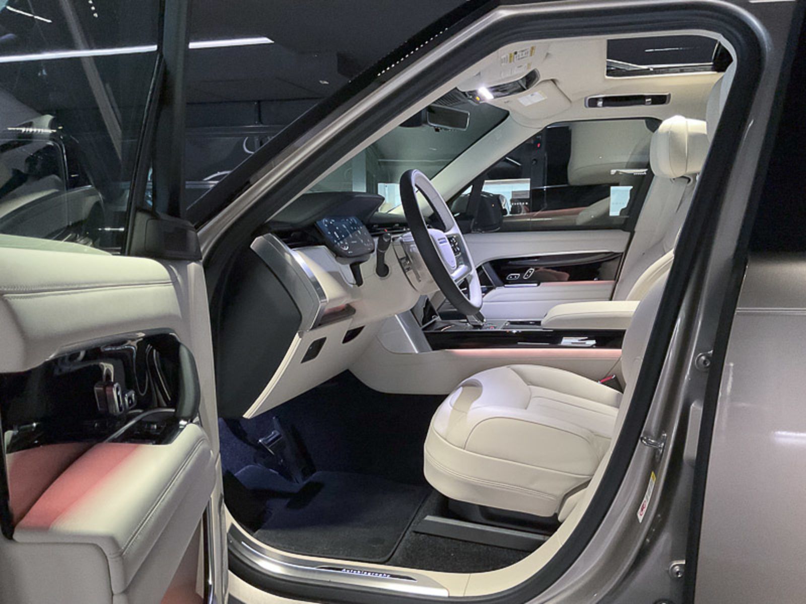 2024 Land Rover Range Rover Autobiography, Vancouver, Cash