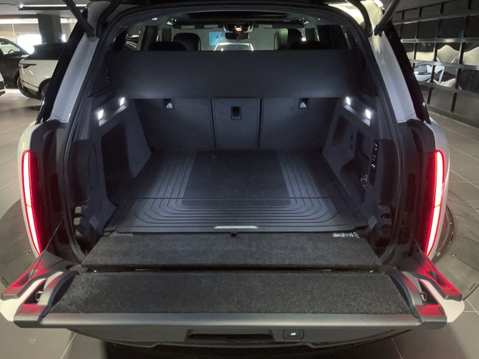 2024 Land Rover Range Rover SE, Vancouver, Cash