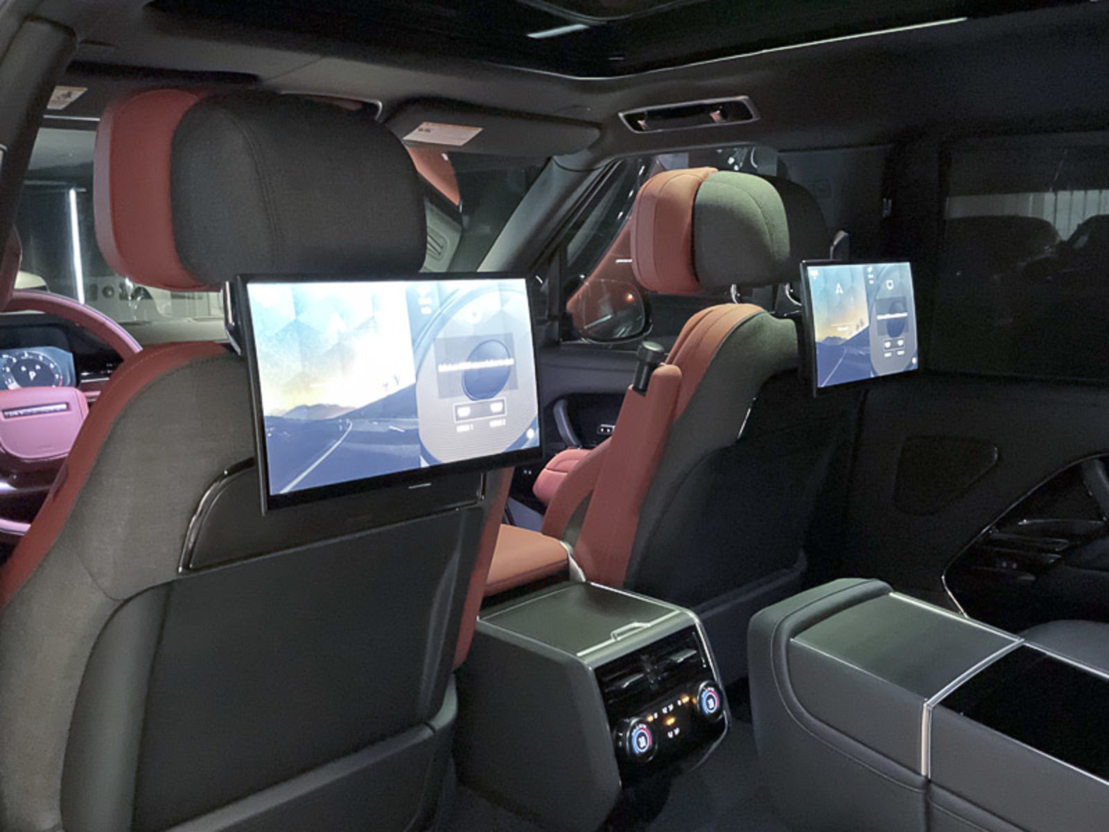 2024 Land Rover Range Rover SV, Vancouver, Cash