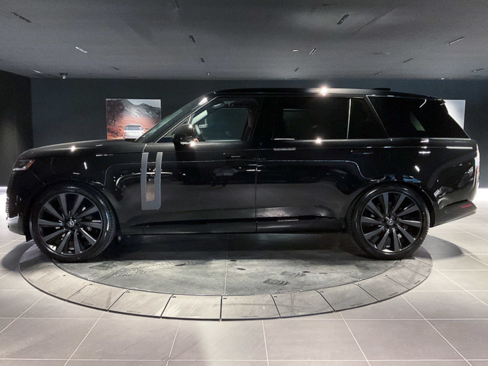 2024 Land Rover Range Rover SV, Vancouver, Cash