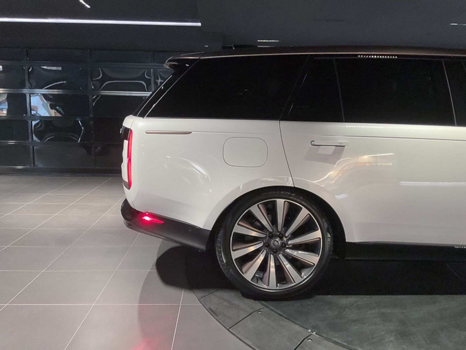 2024 Land Rover Range Rover SV, Vancouver, Cash
