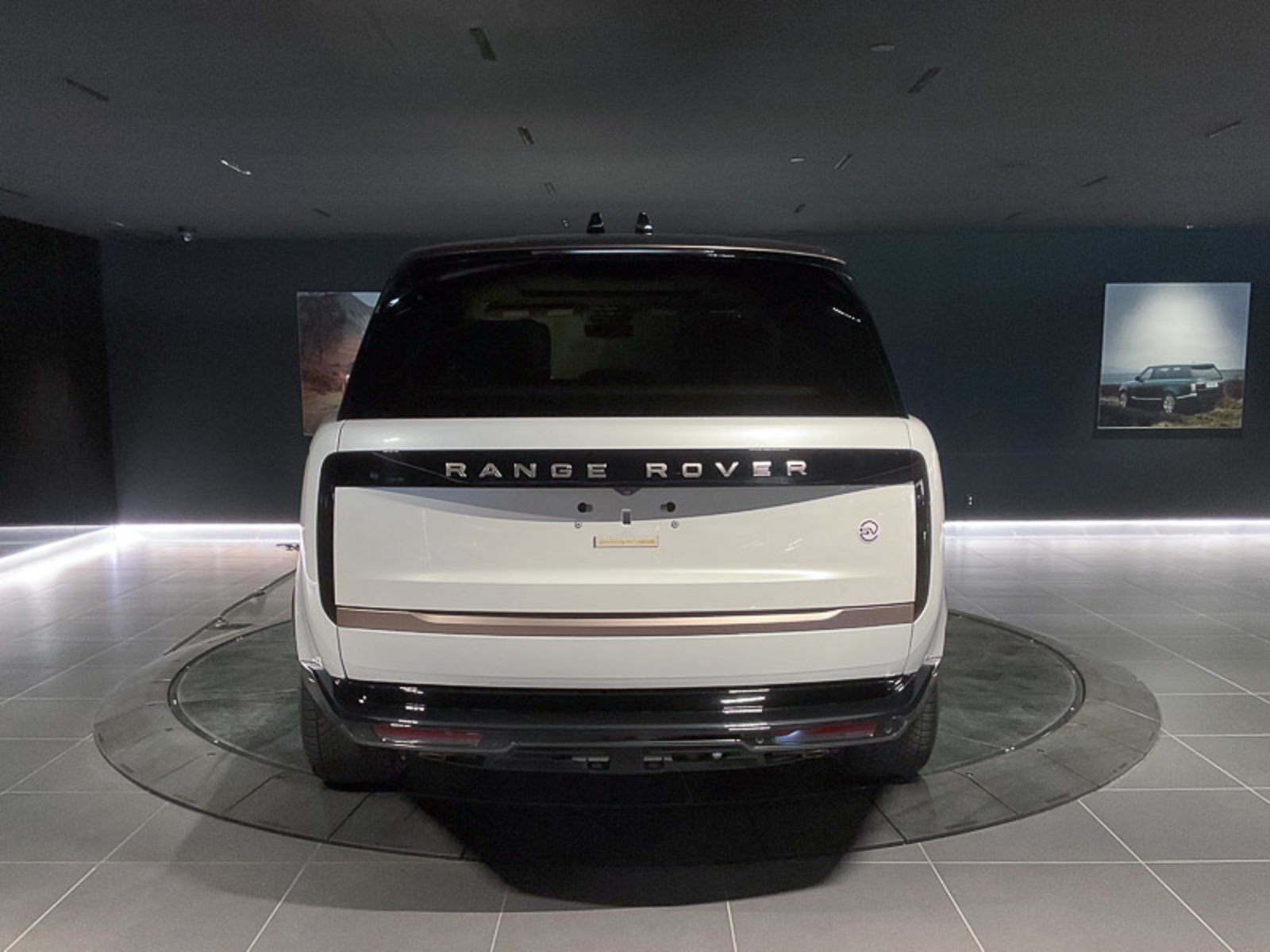 2024 Land Rover Range Rover SV, Vancouver, Cash