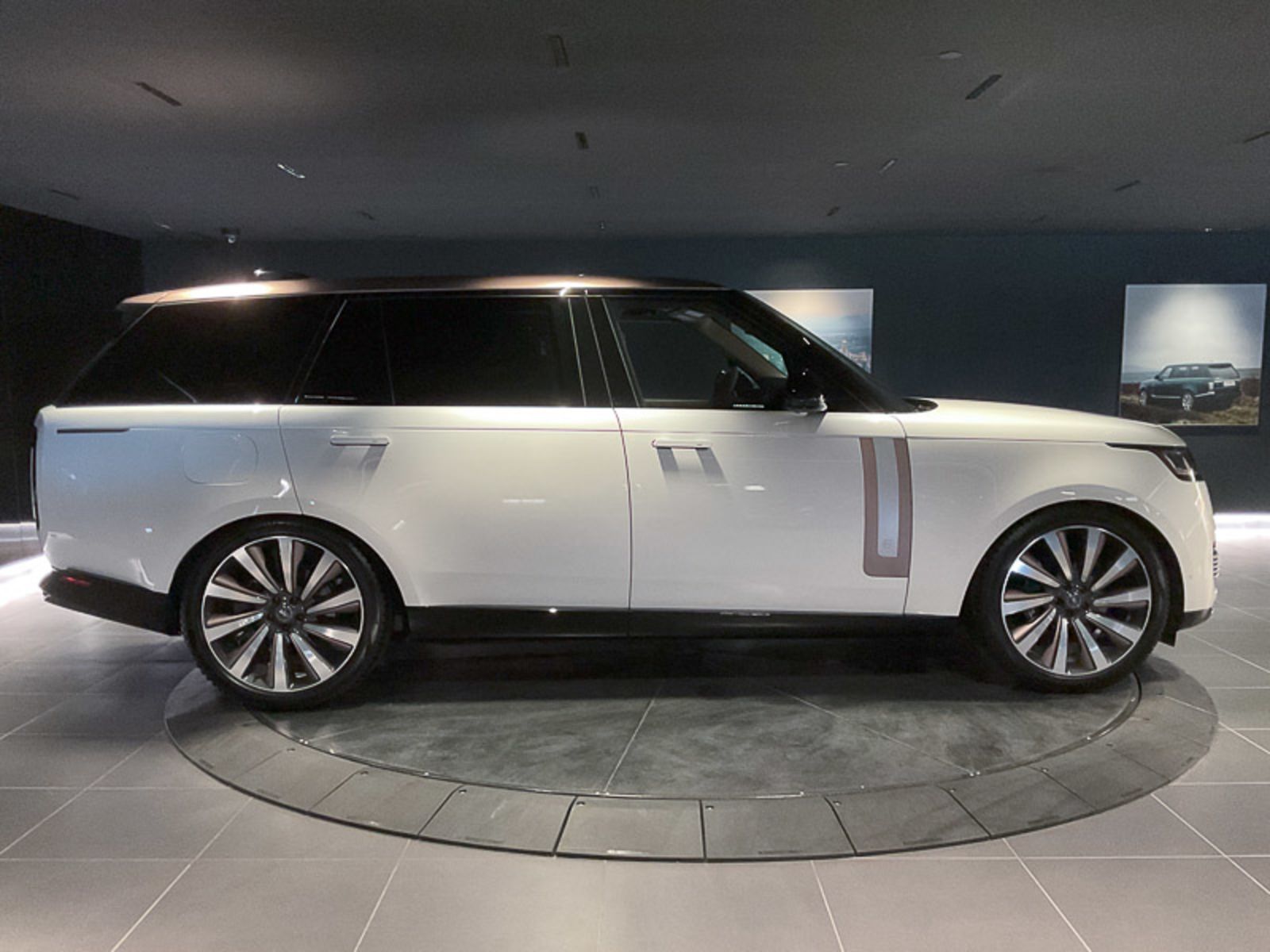 2024 Land Rover Range Rover SV, Vancouver, Cash