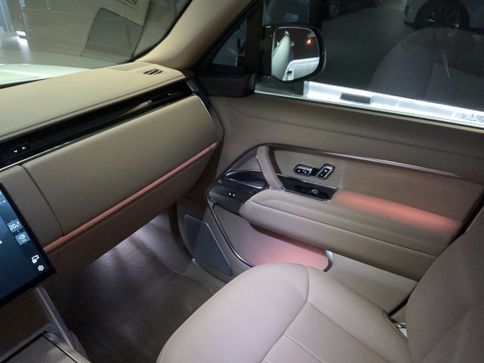 2024 Land Rover Range Rover SV, Vancouver, Cash