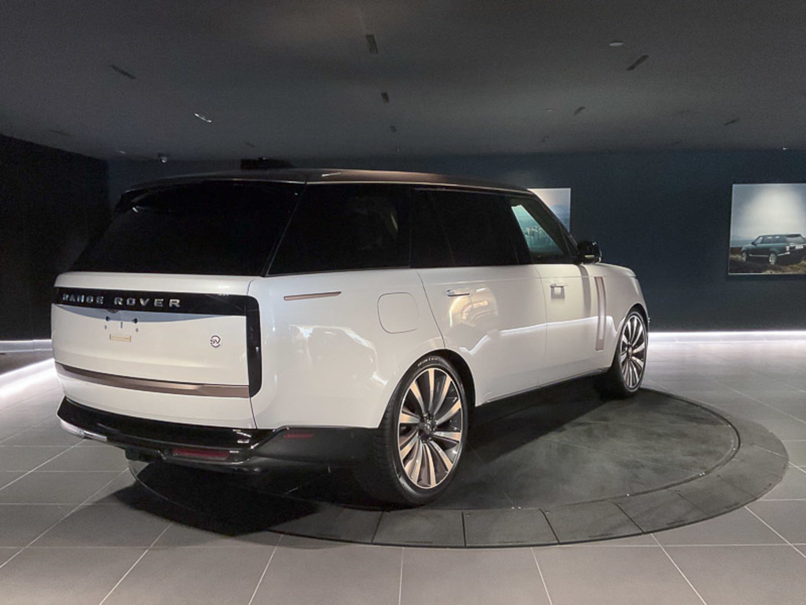 2024 Land Rover Range Rover SV, Vancouver, Cash