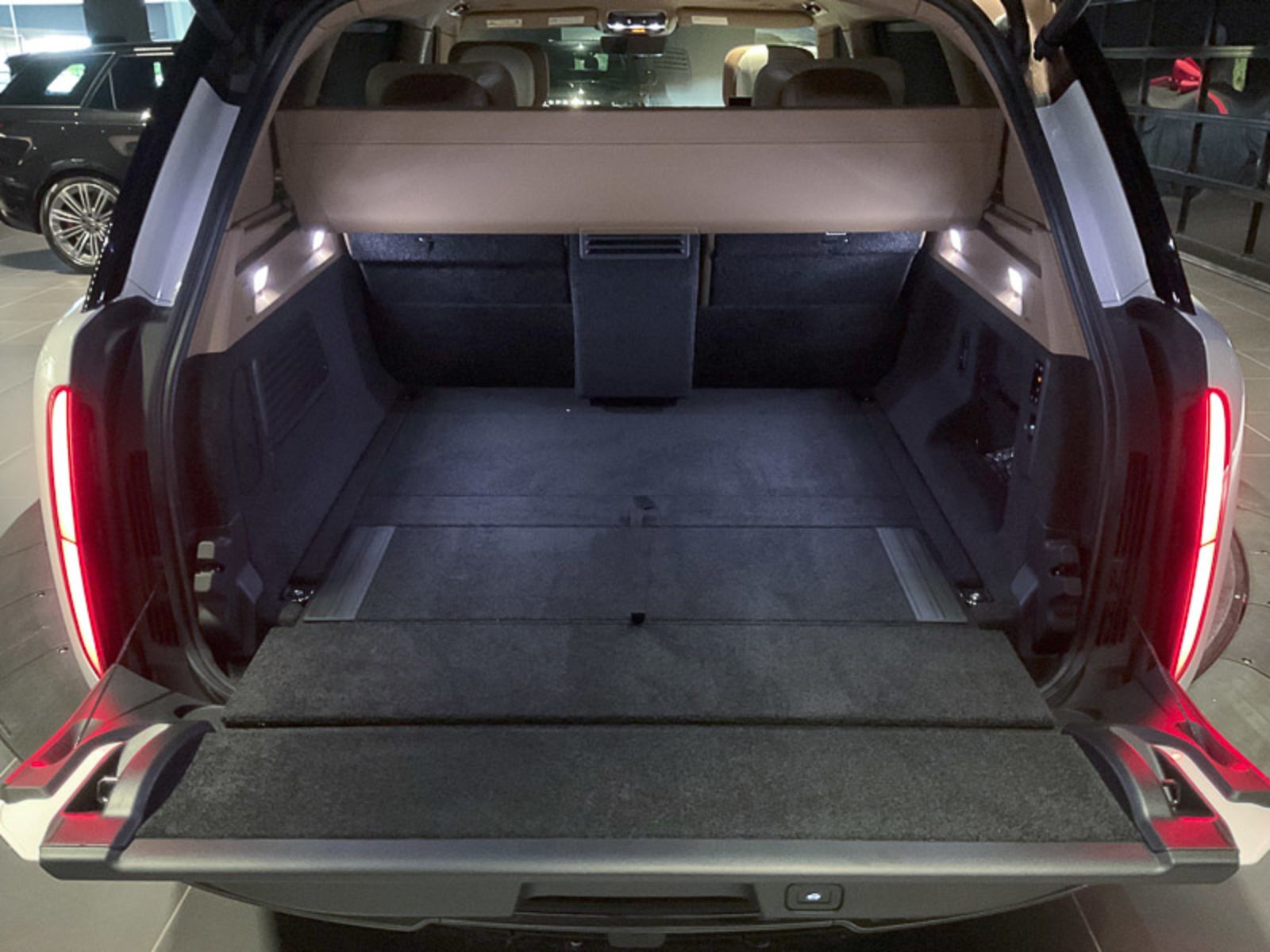 2024 Land Rover Range Rover SV, Vancouver, Cash