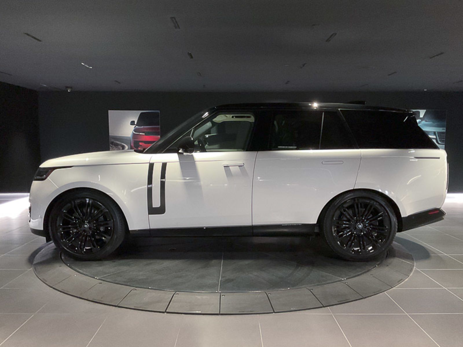 2024 Land Rover Range Rover SE, Vancouver, Cash
