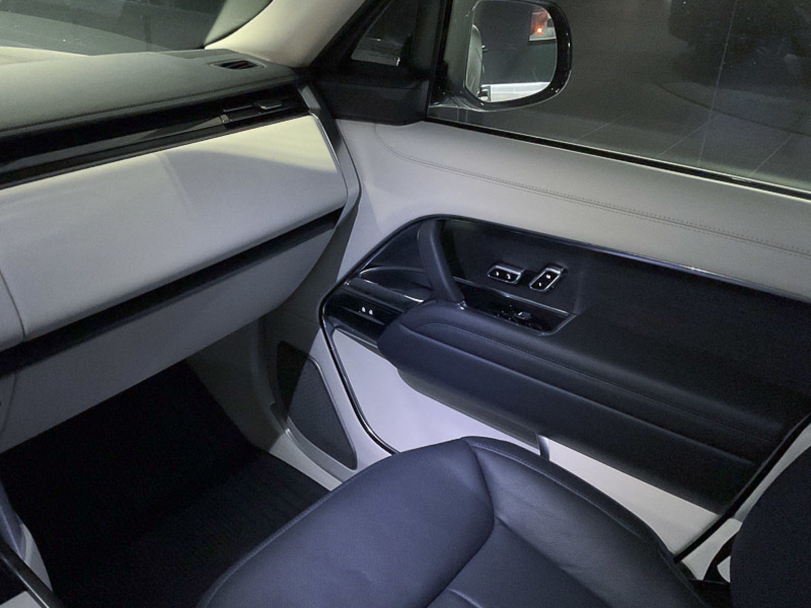 2024 Land Rover Range Rover Autobiography, Vancouver, Cash