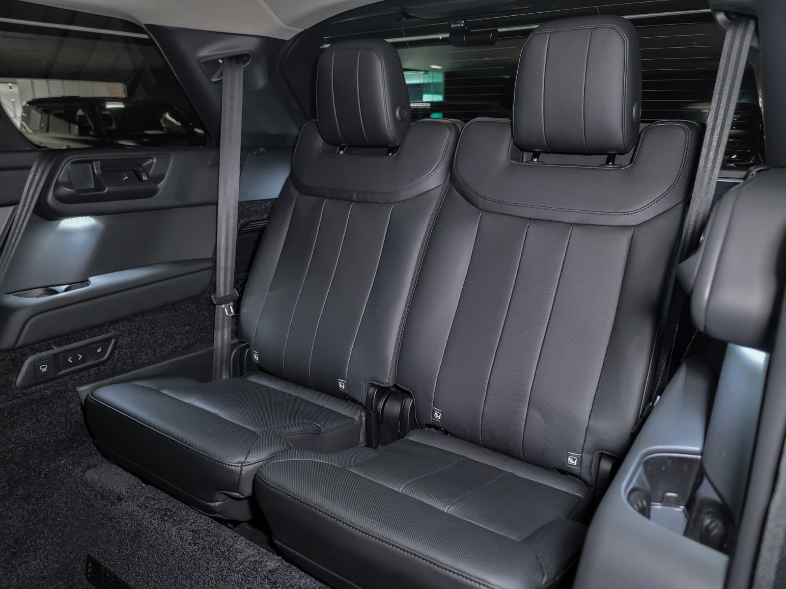 2025 Land Rover Range Rover SE, Vancouver, Cash