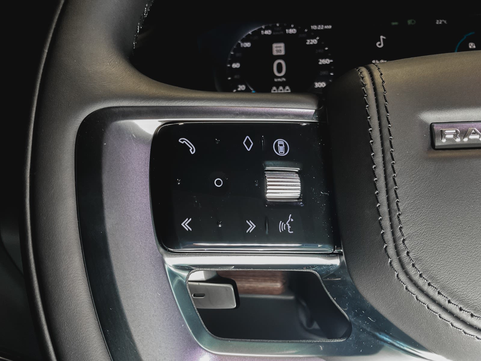 2025 Land Rover Range Rover SE, Vancouver, Cash