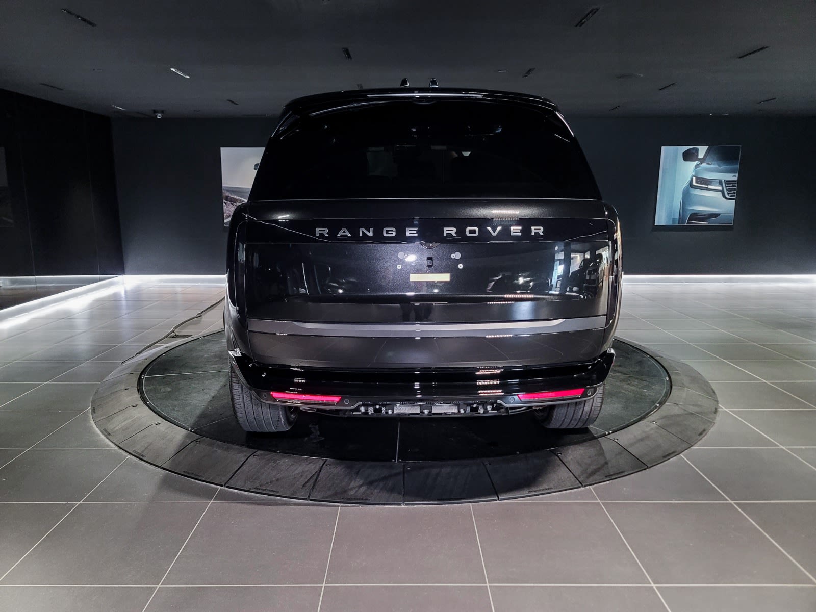 2025 Land Rover Range Rover SE, Vancouver, Cash