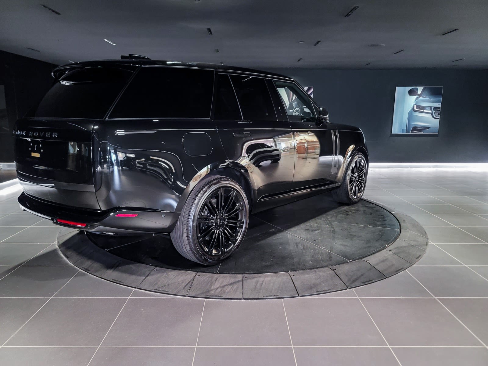 2025 Land Rover Range Rover SE, Vancouver, Cash