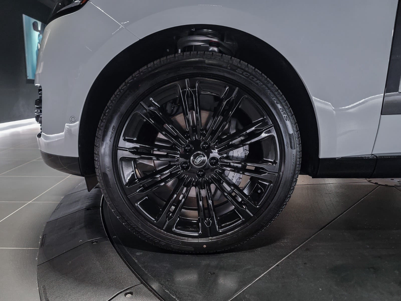2025 Land Rover Range Rover SE, Vancouver, Cash