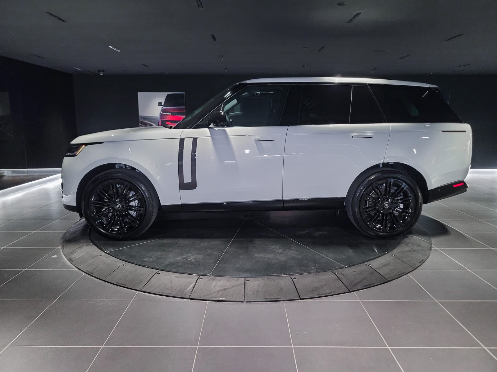 2025 Land Rover Range Rover SE, Vancouver, Cash