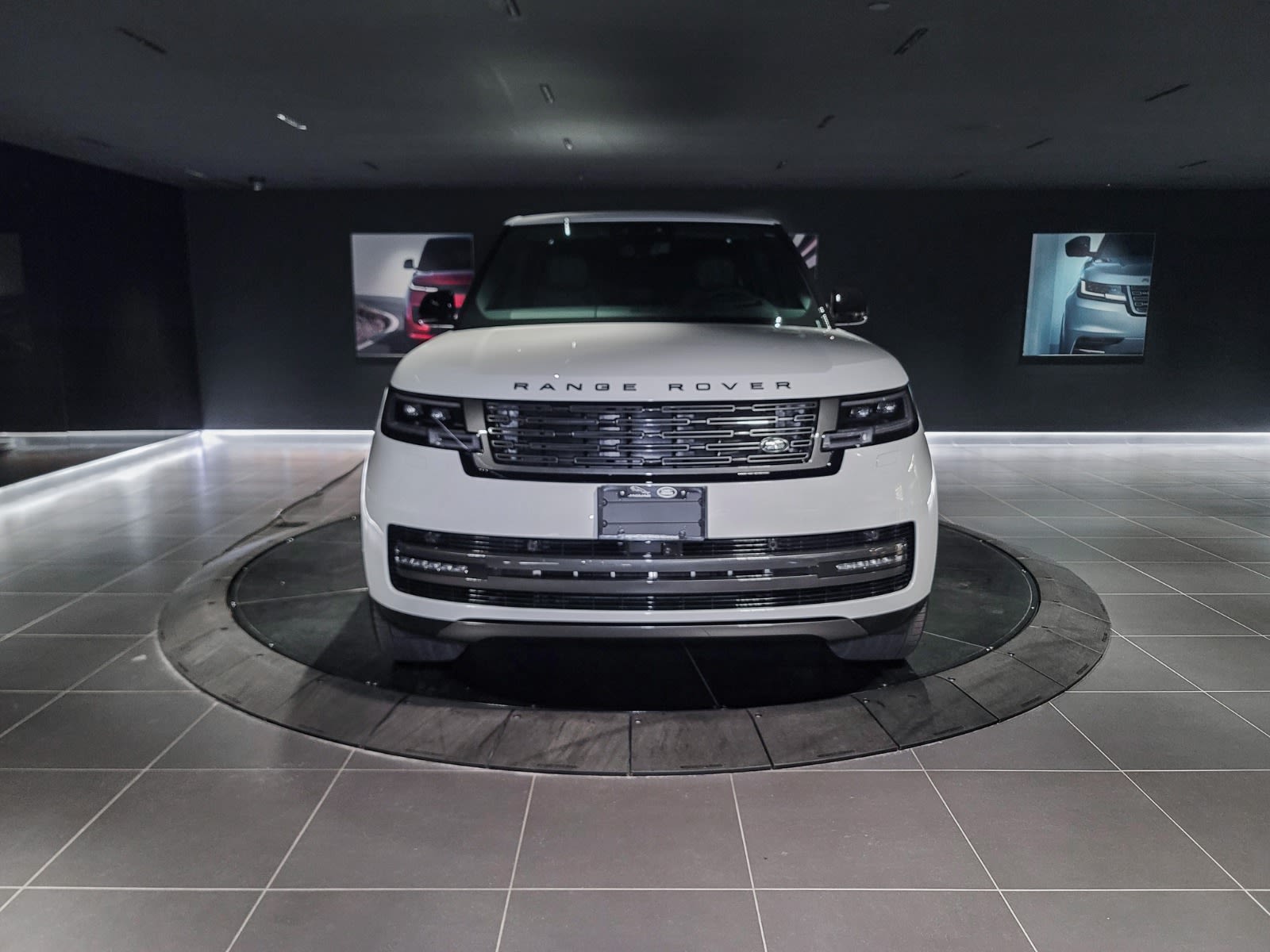 2025 Land Rover Range Rover SE, Vancouver, Cash