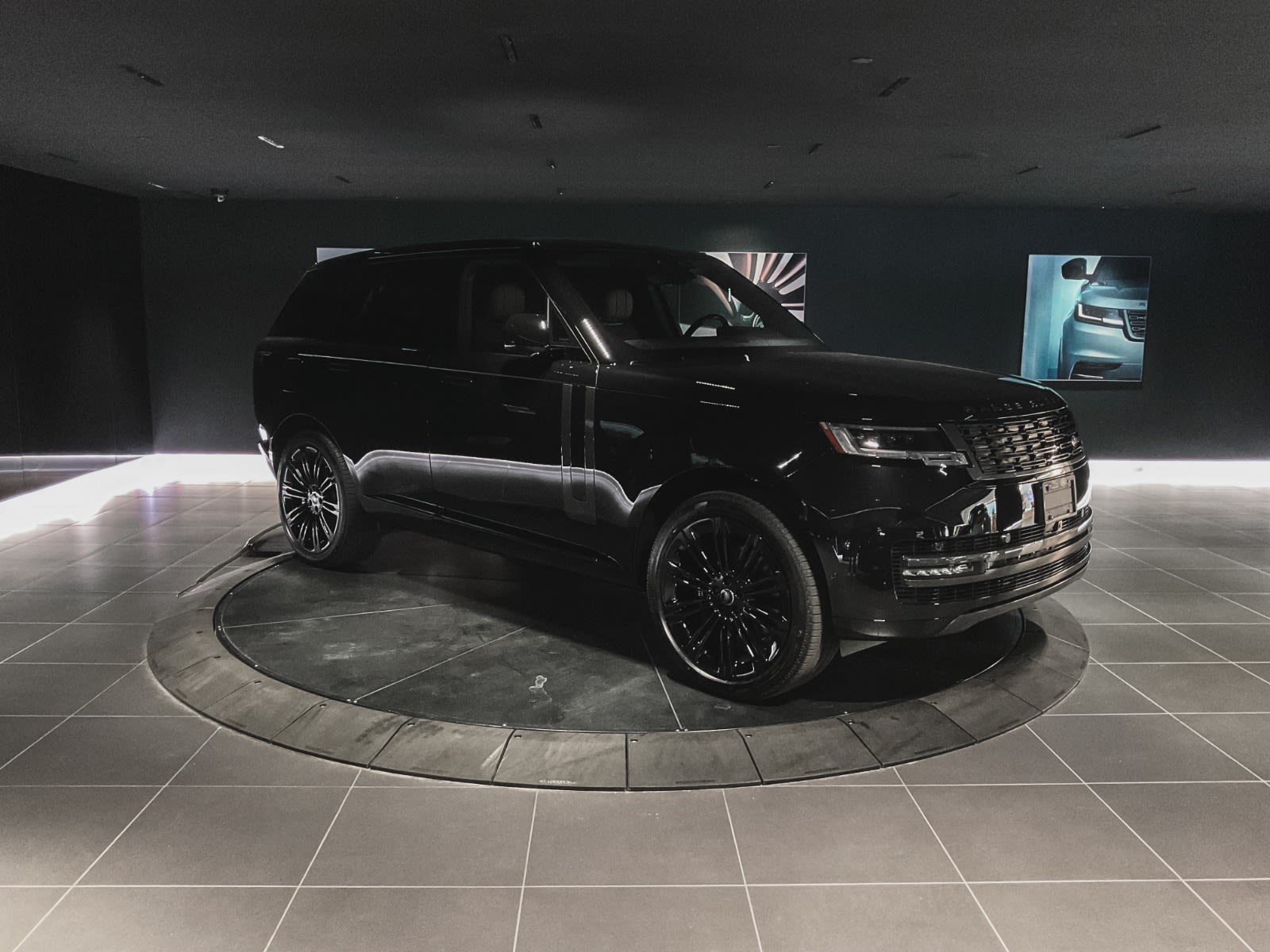 2025 Land Rover Range Rover SE, Vancouver, Cash