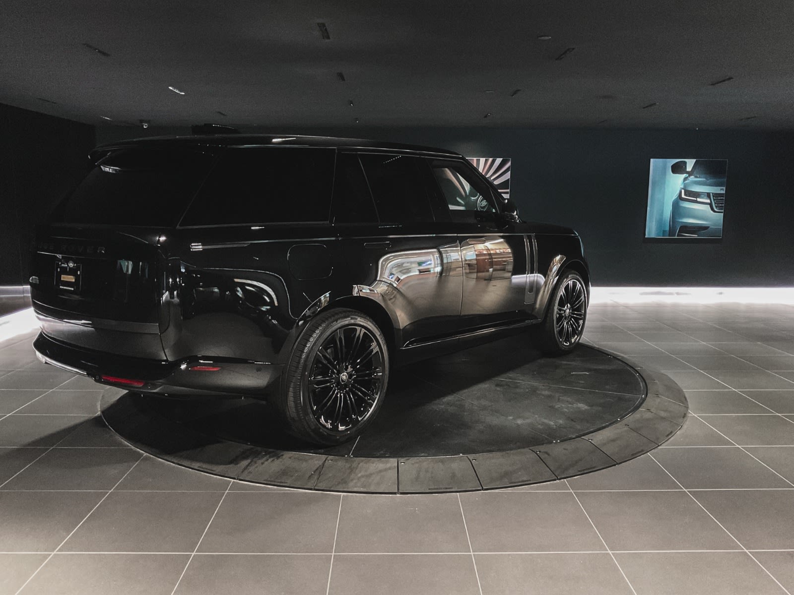 2025 Land Rover Range Rover SE, Vancouver, Cash