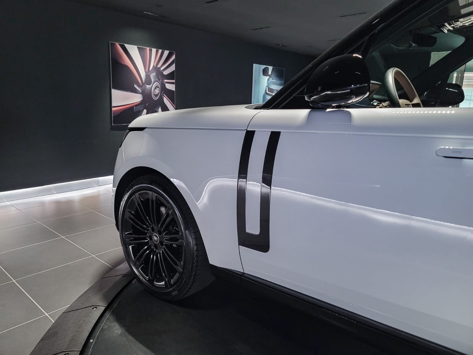 2025 Land Rover Range Rover SE, Vancouver, Cash