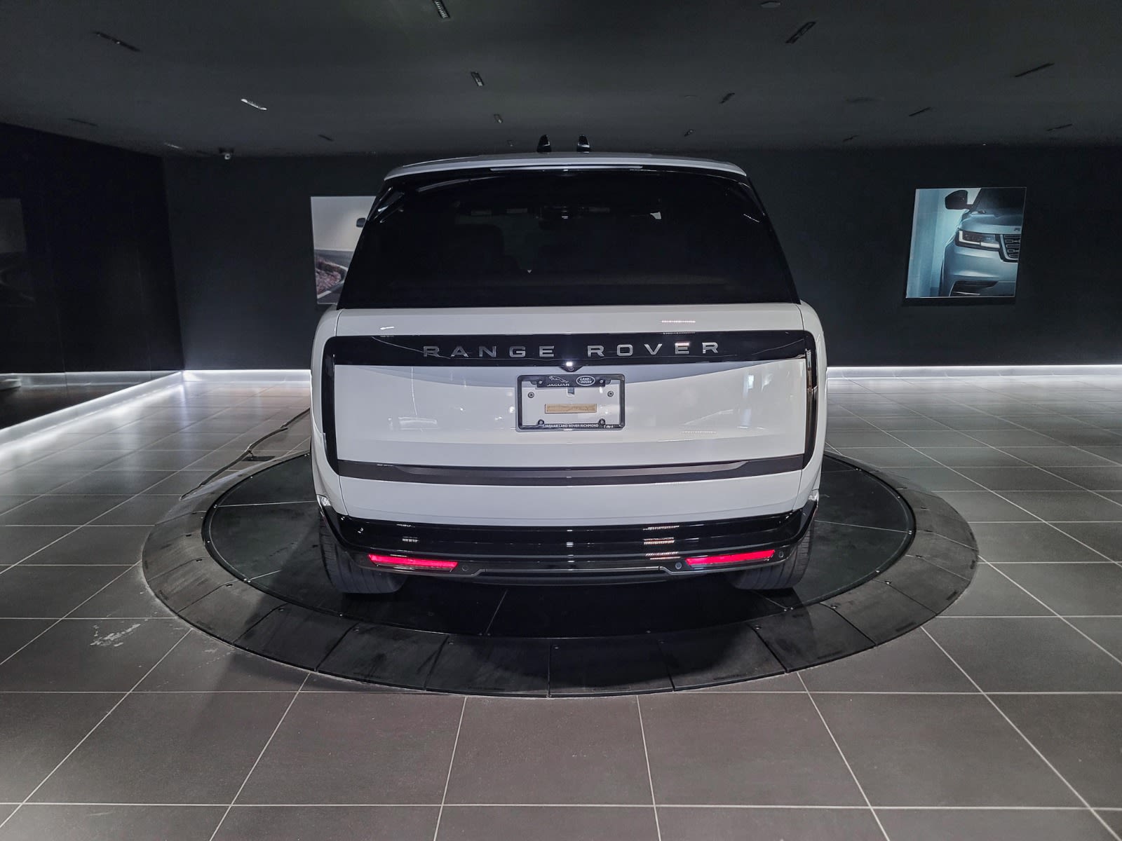 2025 Land Rover Range Rover SE, Vancouver, Cash