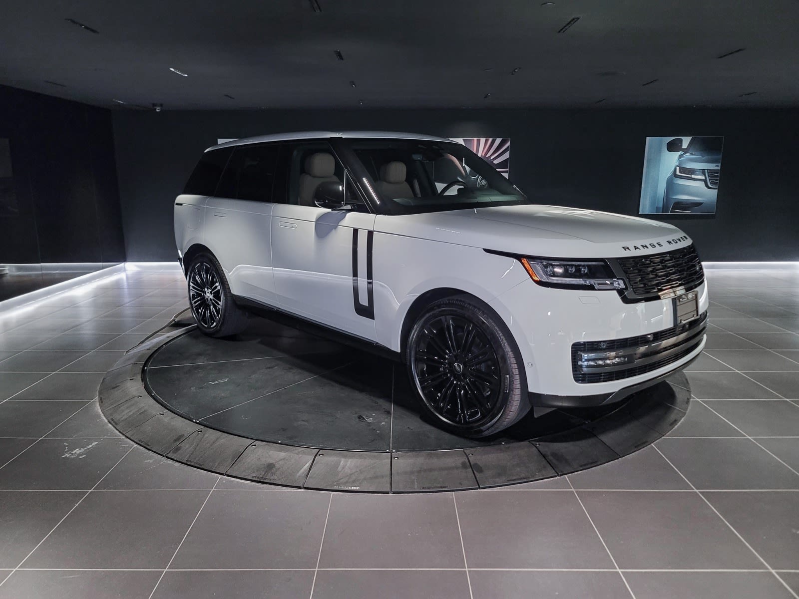 2025 Land Rover Range Rover SE, Vancouver, Cash