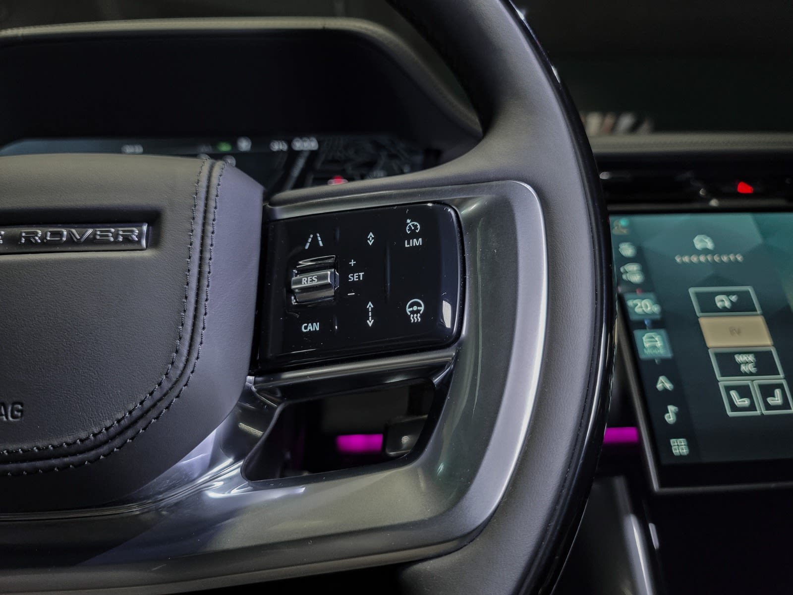 2025 Land Rover Range Rover SE, Vancouver, Cash
