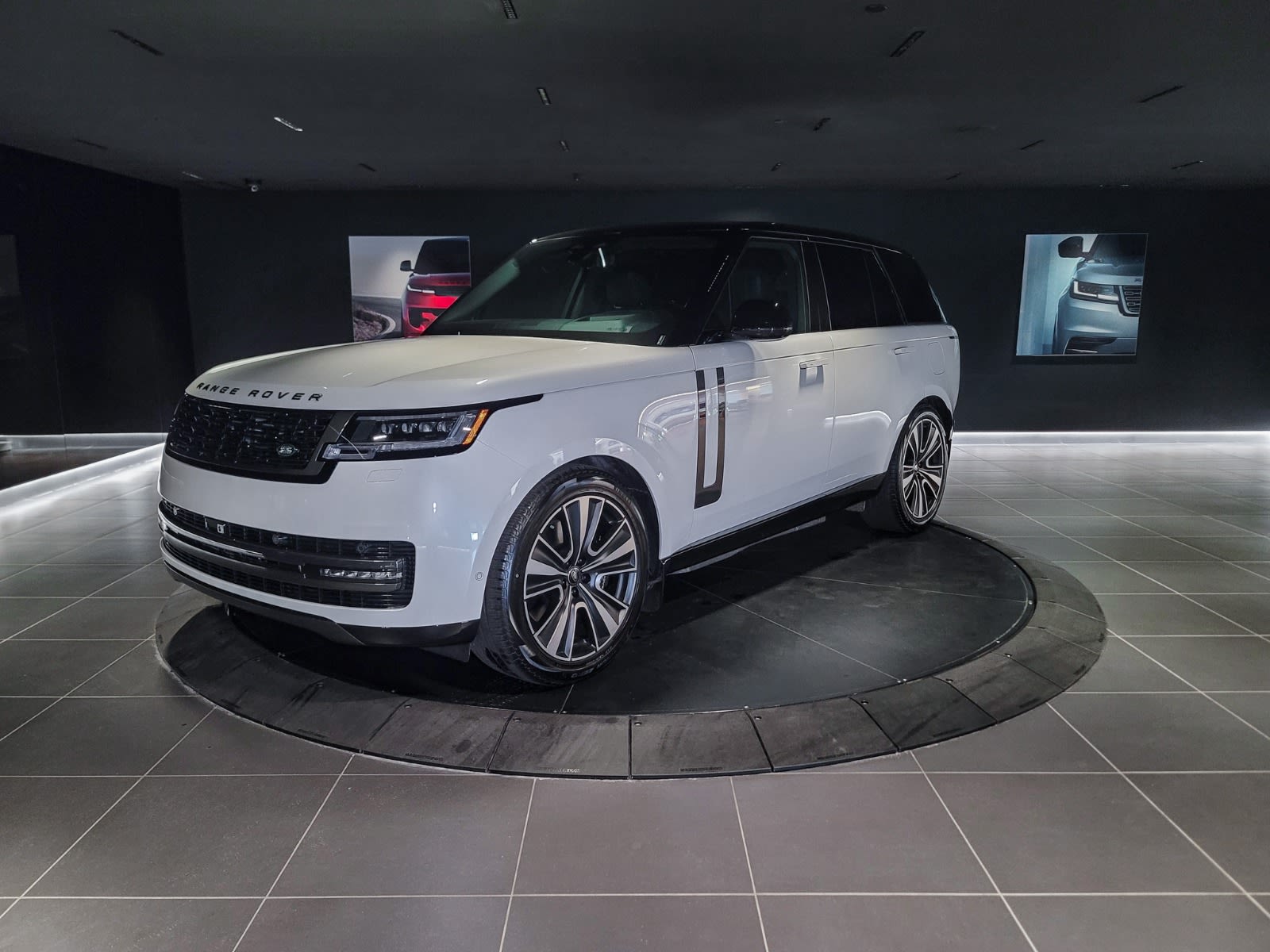 2025 Land Rover Range Rover SE, Vancouver, Cash