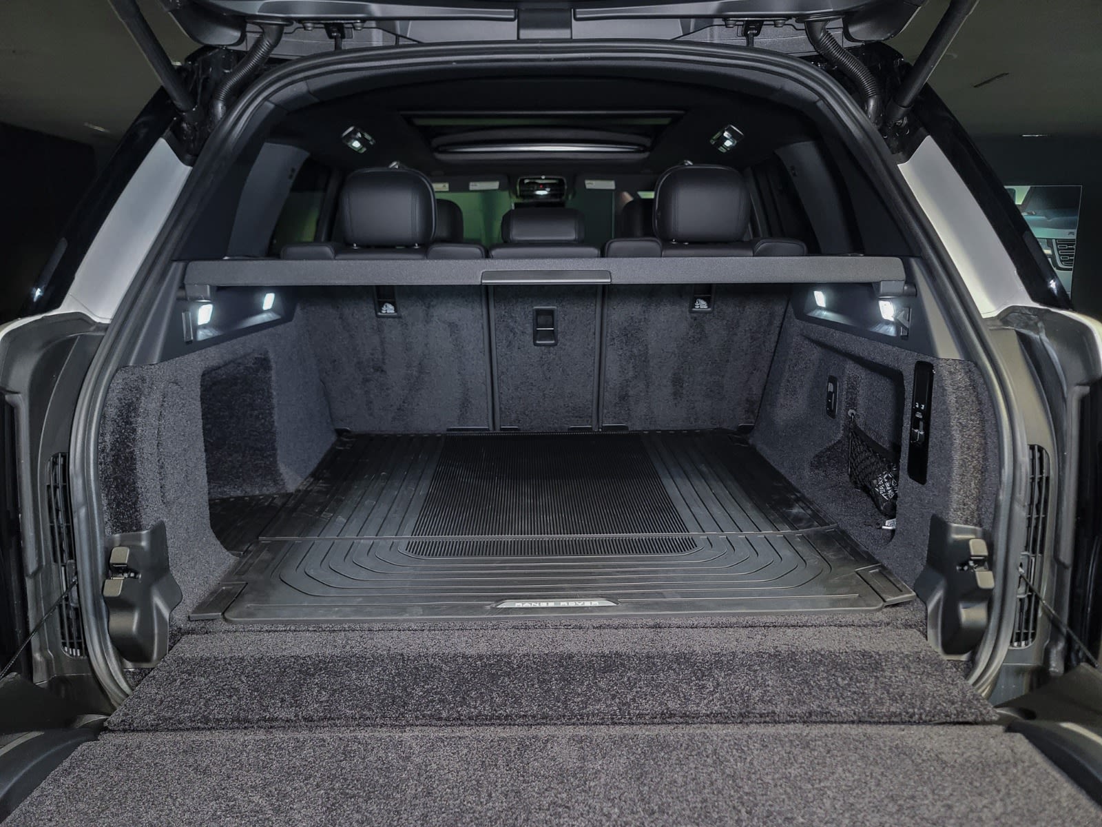 2025 Land Rover Range Rover SE, Vancouver, Cash