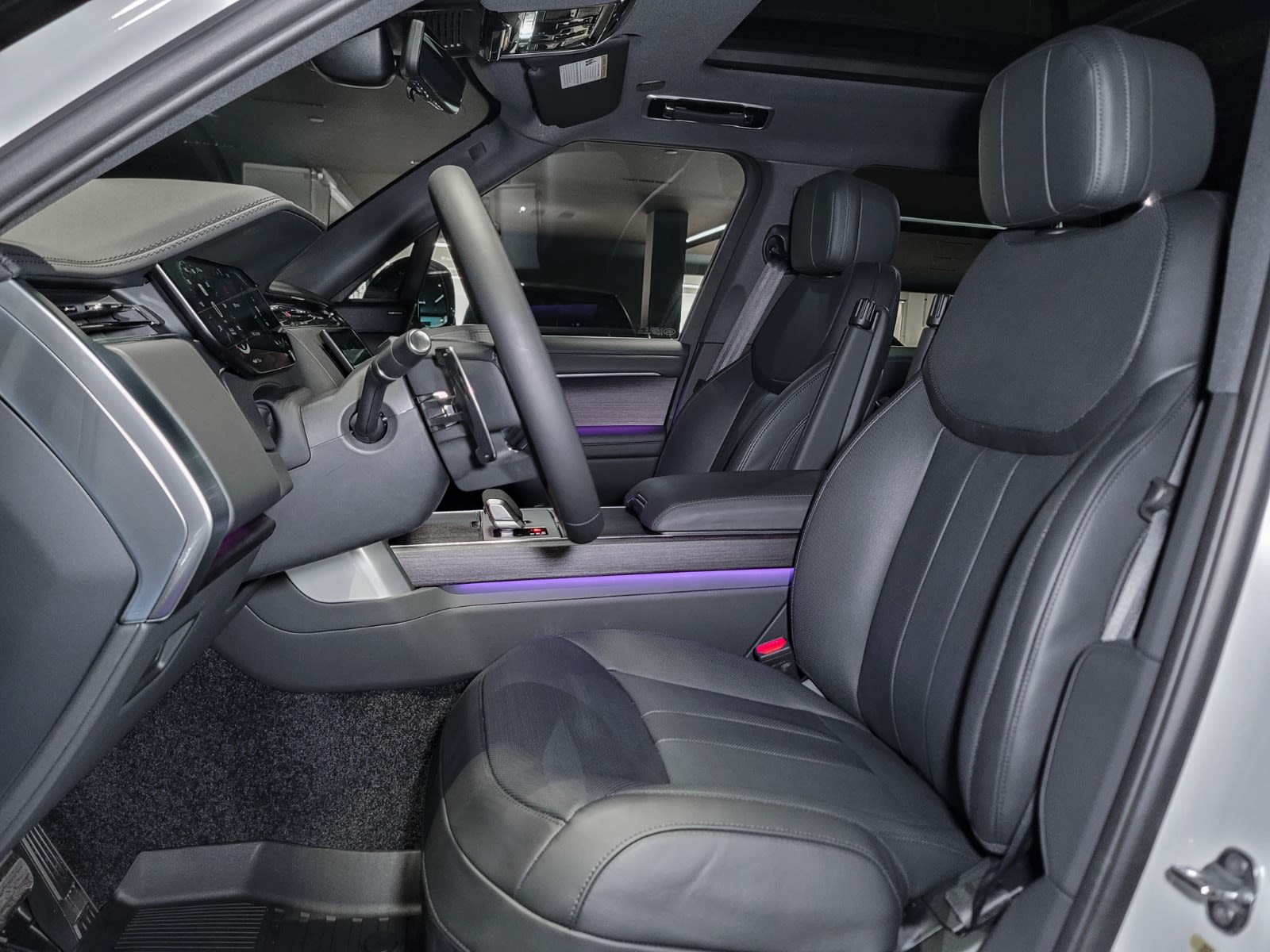 2025 Land Rover Range Rover SE, Vancouver, Cash