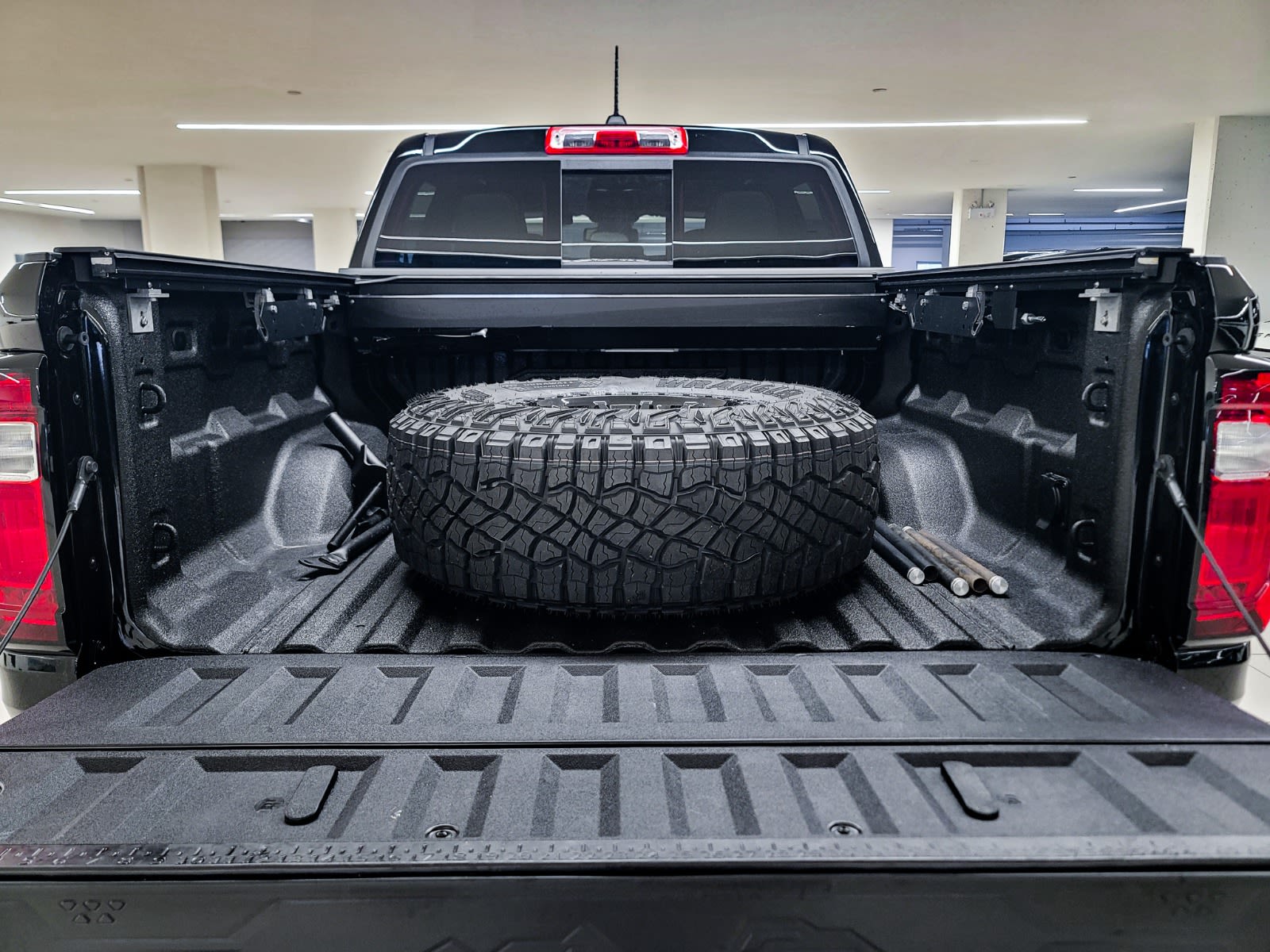 2024 GMC Canyon AT4X, Vancouver, Cash