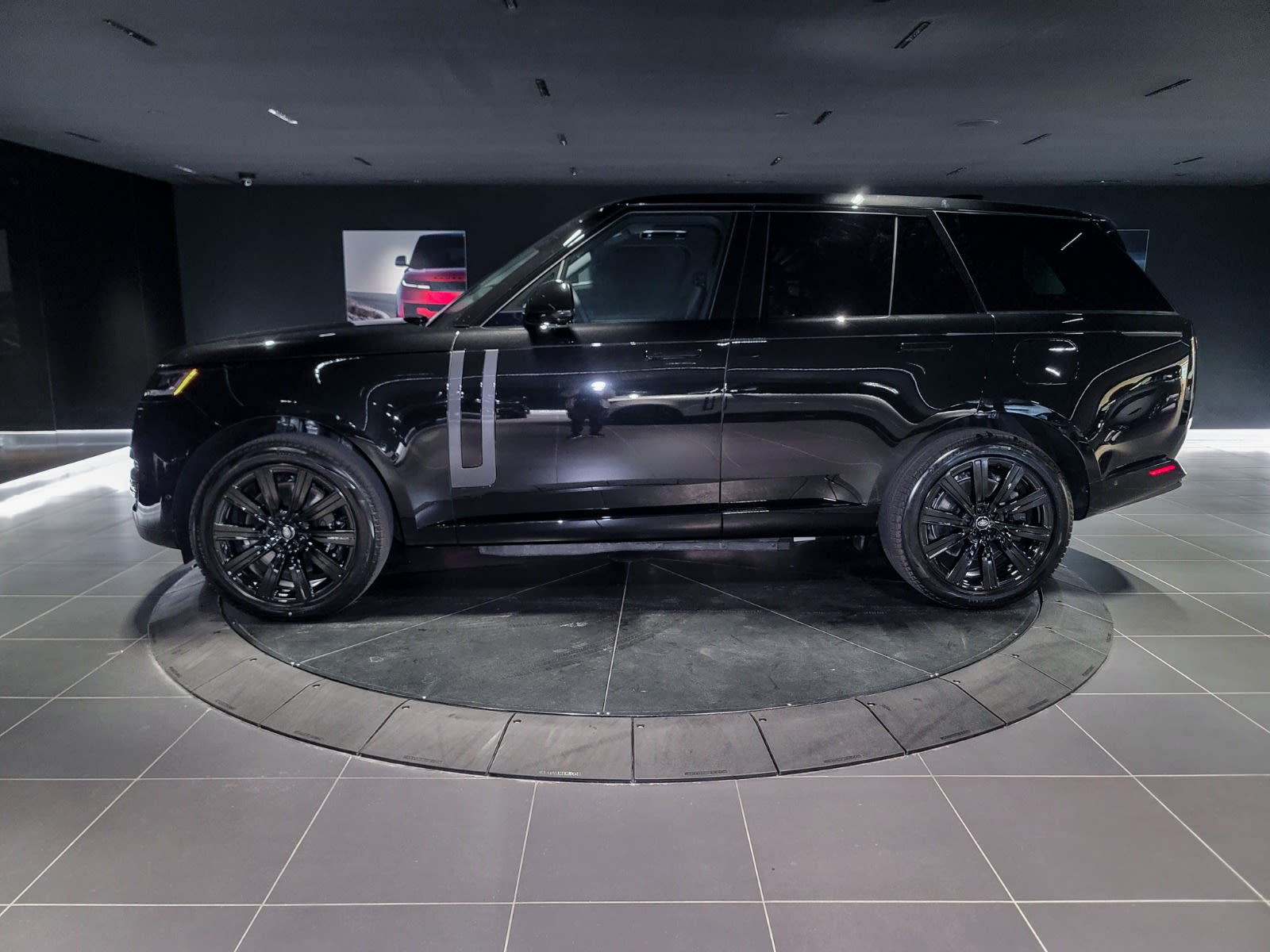 2025 Land Rover Range Rover SE, Vancouver, Cash