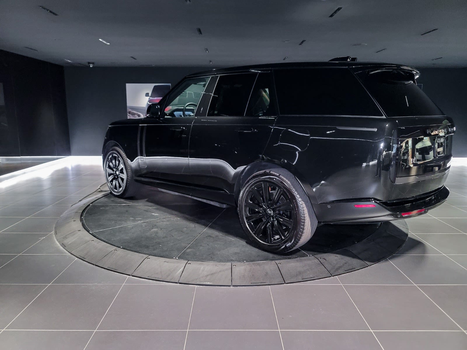 2025 Land Rover Range Rover SE, Vancouver, Cash