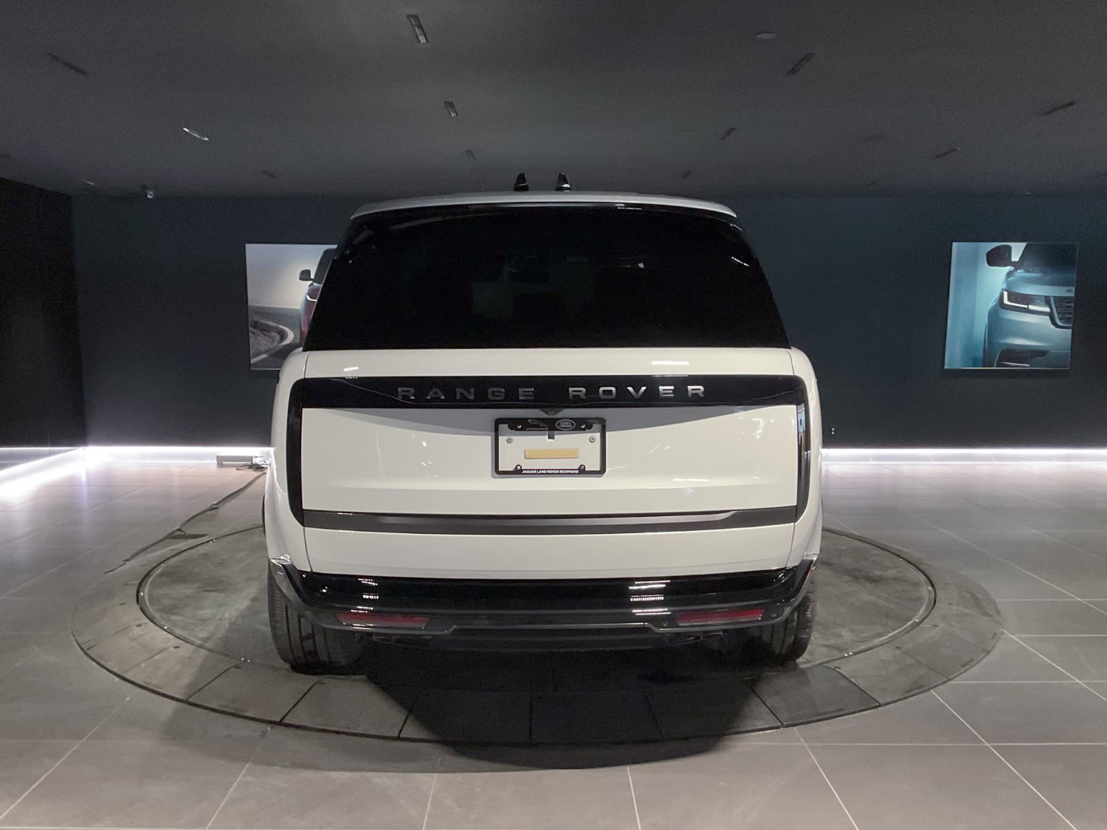2025 Land Rover Range Rover SE, Vancouver, Cash