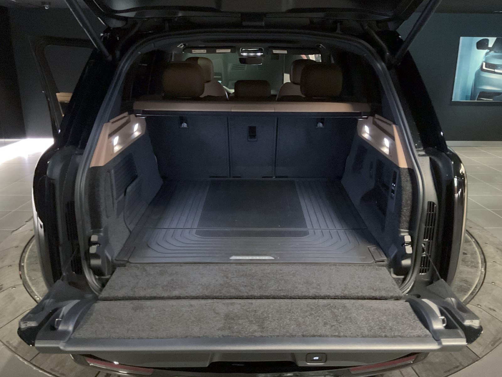 2025 Land Rover Range Rover SE, Vancouver, Cash