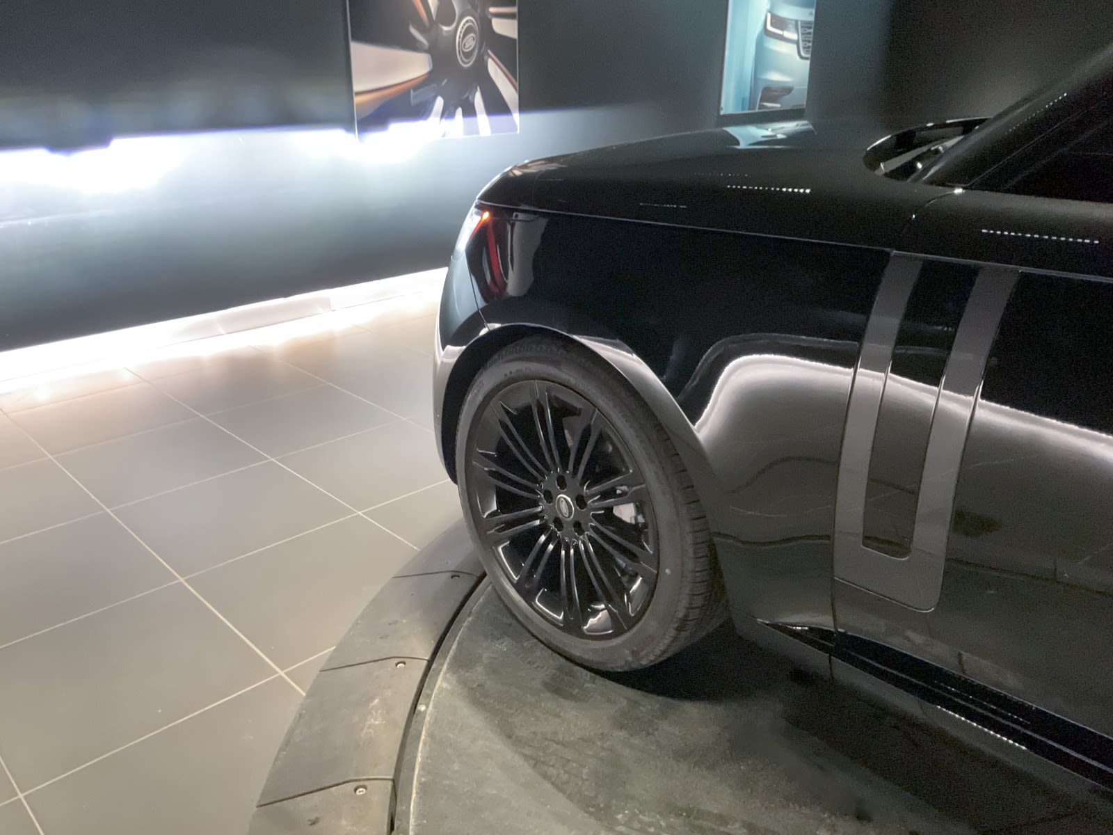 2025 Land Rover Range Rover SE, Vancouver, Cash