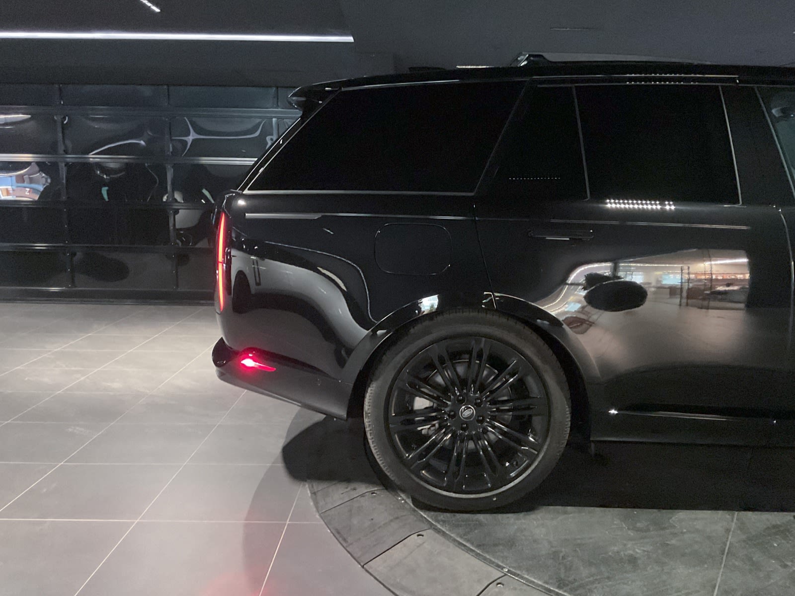 2025 Land Rover Range Rover SE, Vancouver, Cash