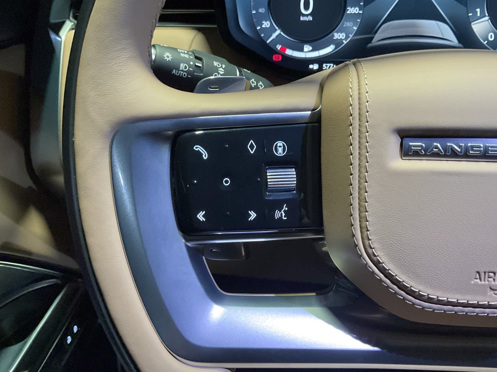 2025 Land Rover Range Rover SE, Vancouver, Cash