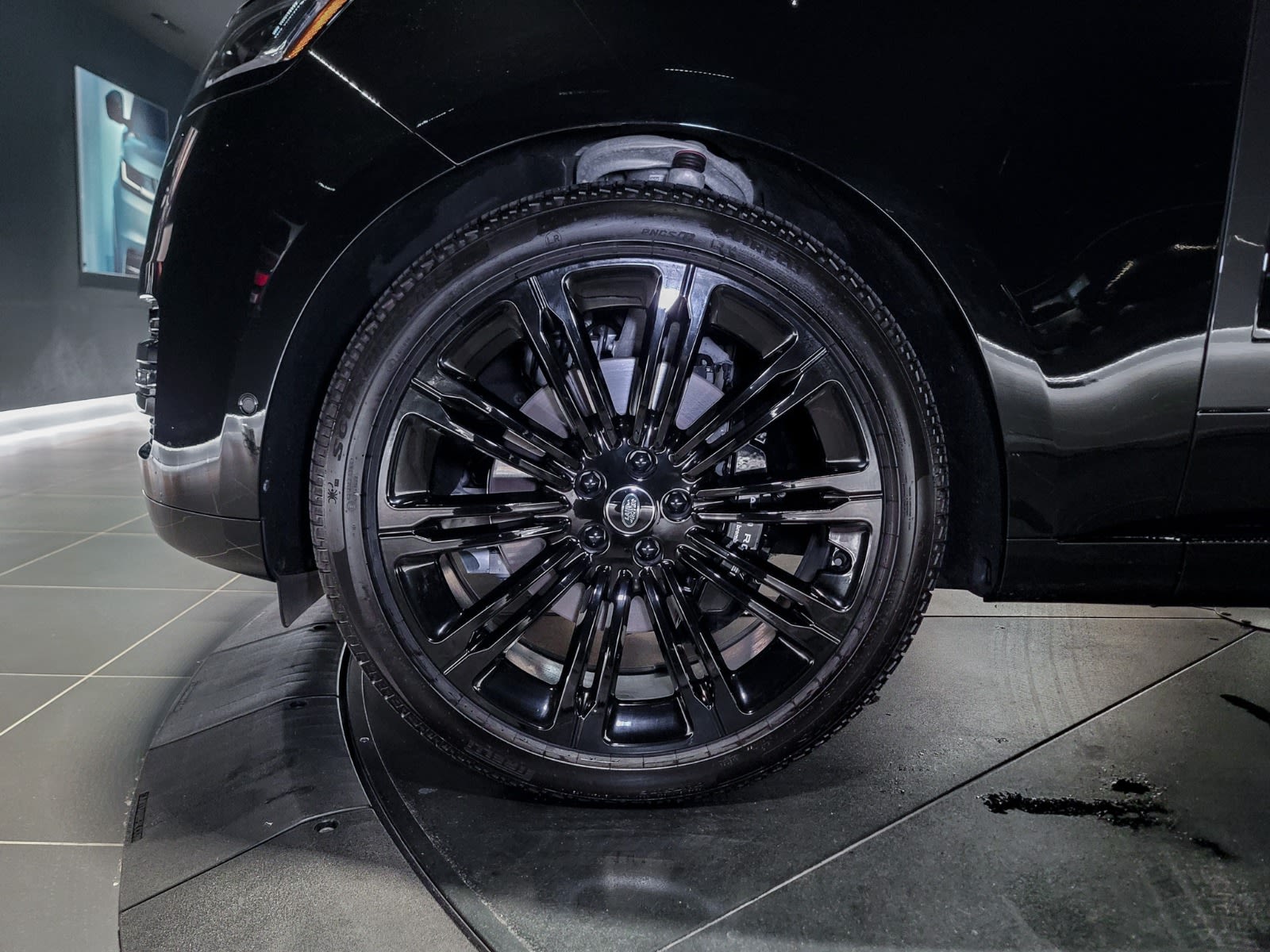 2025 Land Rover Range Rover SE, Vancouver, Cash
