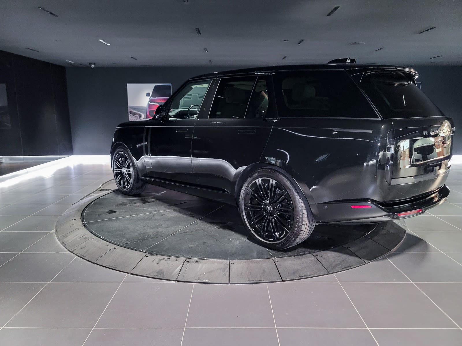 2025 Land Rover Range Rover SE, Vancouver, Cash