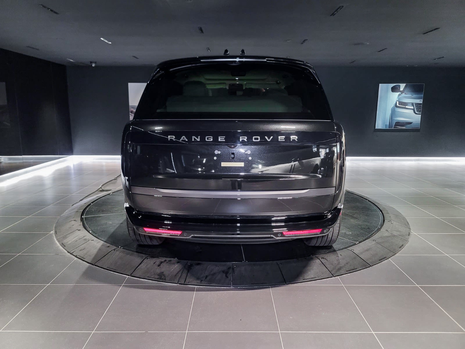 2025 Land Rover Range Rover SE, Vancouver, Cash