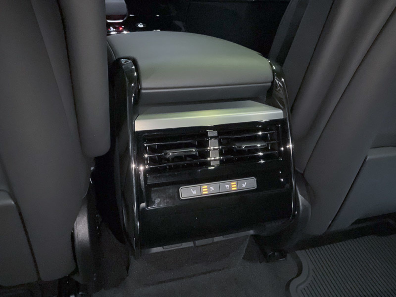 2024 Land Rover Range Rover Sport Dynamic SE, Vancouver, Cash