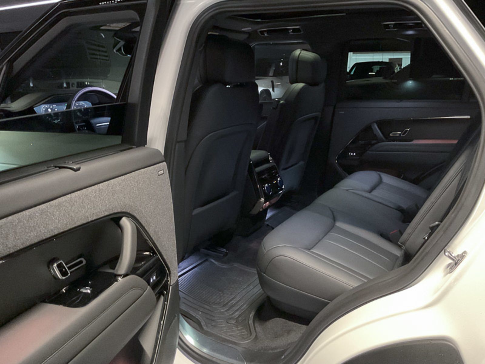 2024 Land Rover Range Rover Sport Dynamic SE, Vancouver, Cash