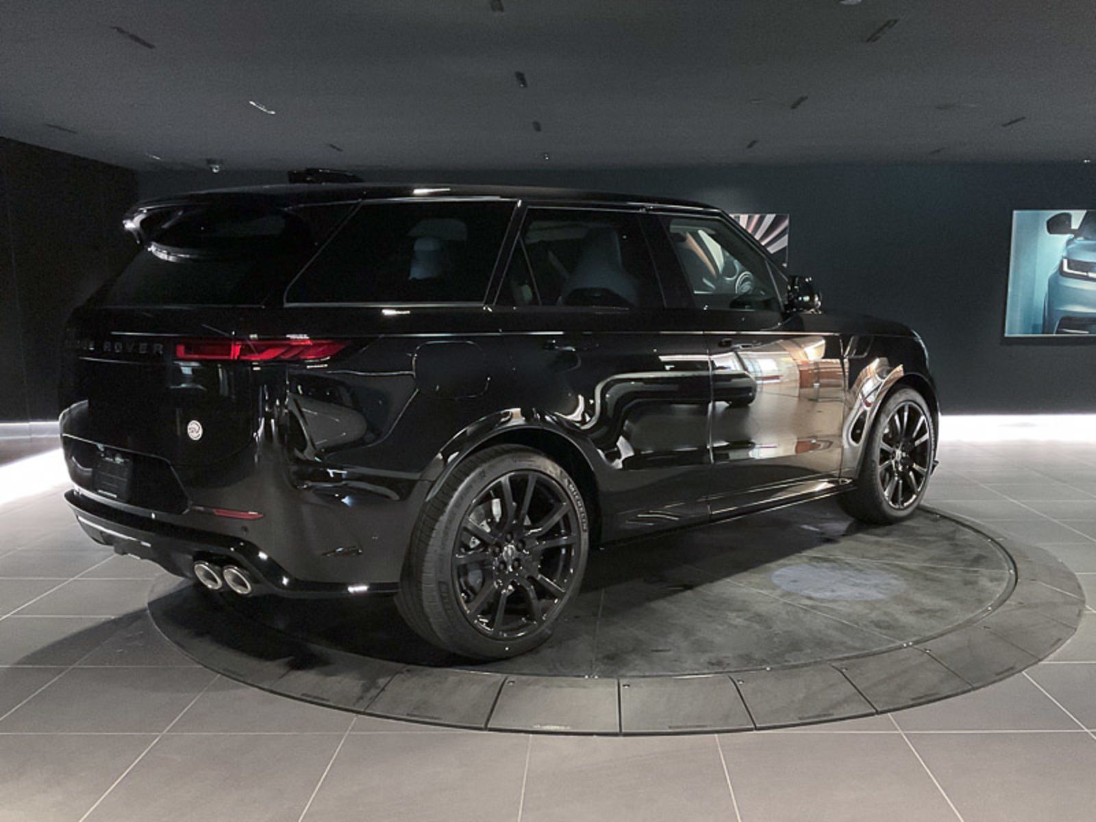 2024 Land Rover Range Rover Sport SV Edition One Obsidian Black, Vancouver, Cash
