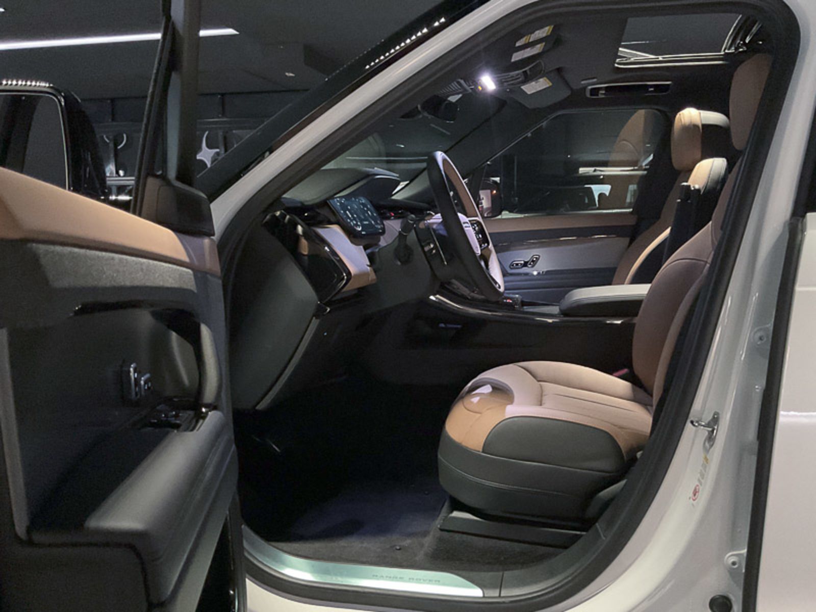 2024 Land Rover Range Rover Sport Dynamic SE, Vancouver, Cash