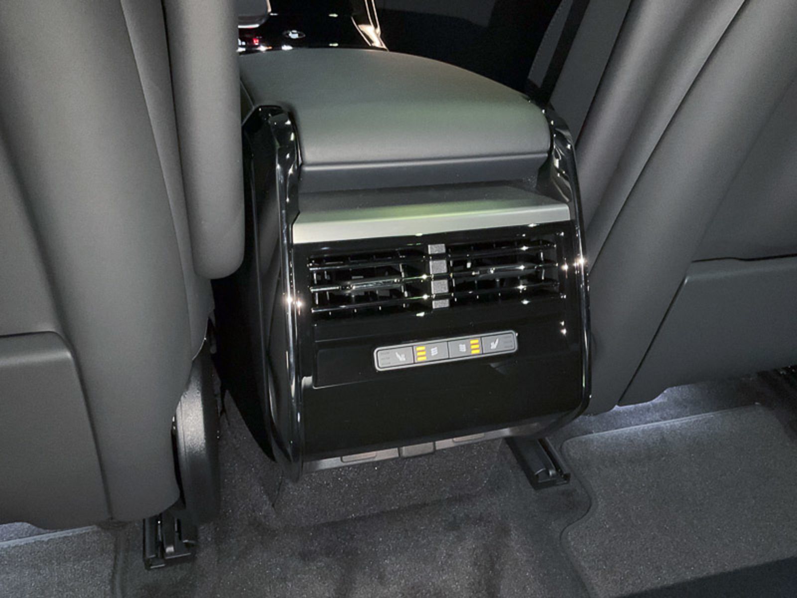 2024 Land Rover Range Rover Sport Dynamic SE, Vancouver, Cash